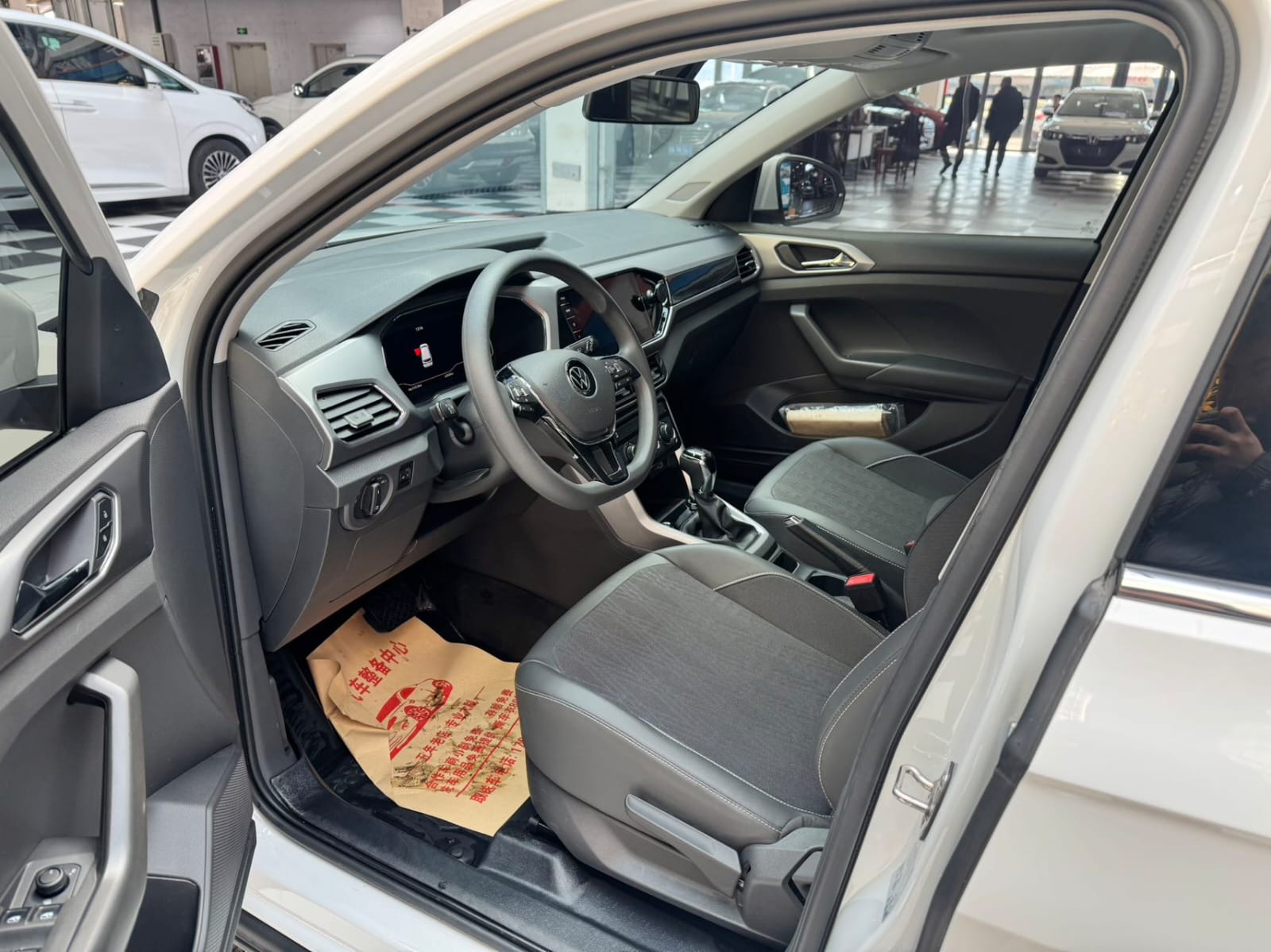 Volkswagen T-Cross 280TSI