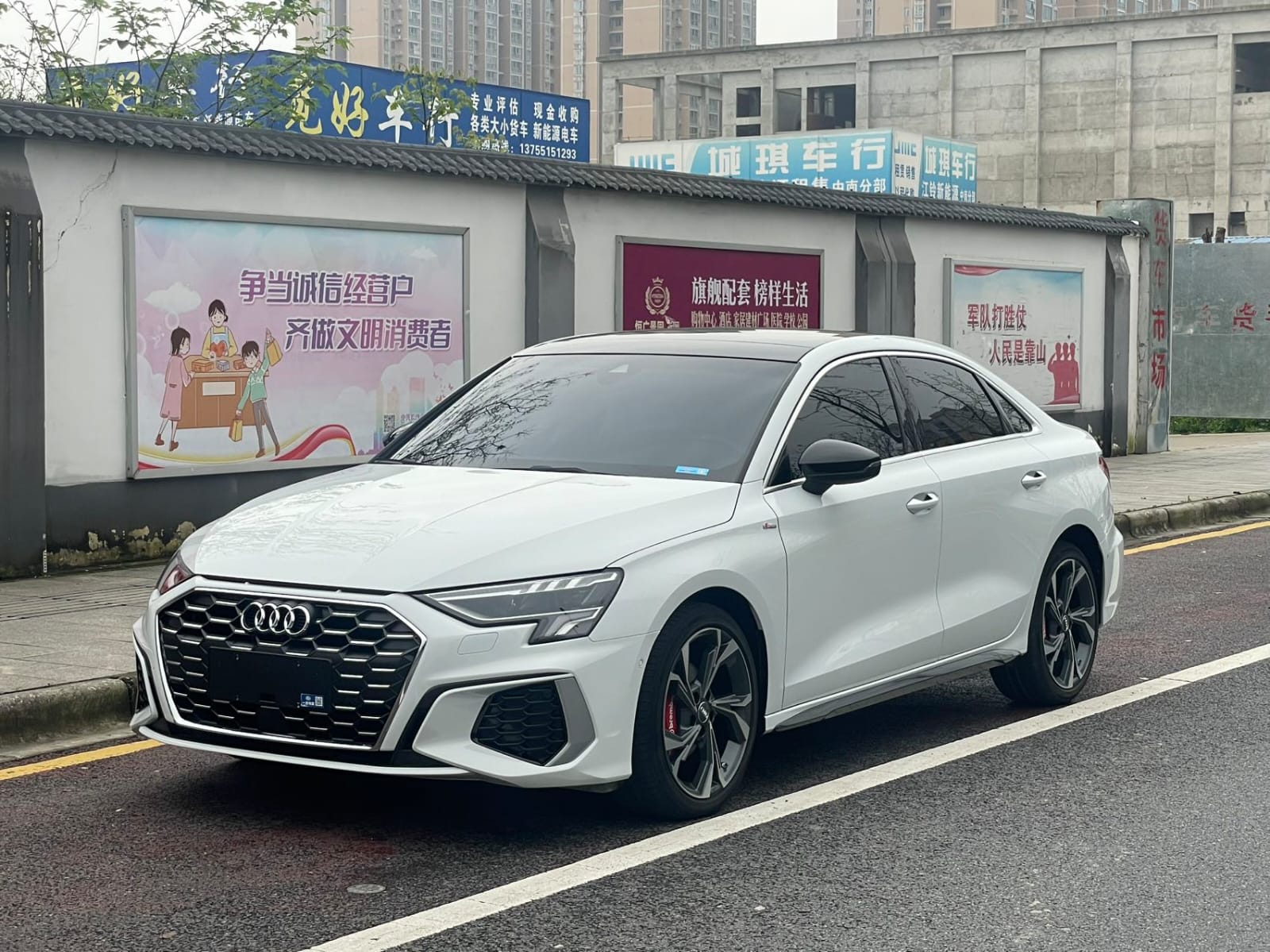 Audi A3L Limousine 35 TFSI Luxury Sport