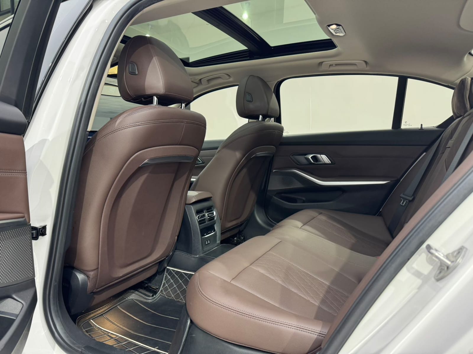 BMW 3 Series 320Li M Sport Suite