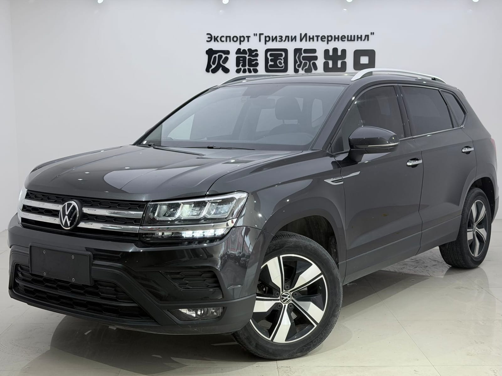 Volkswagen Tharu 280TSI Deluxe