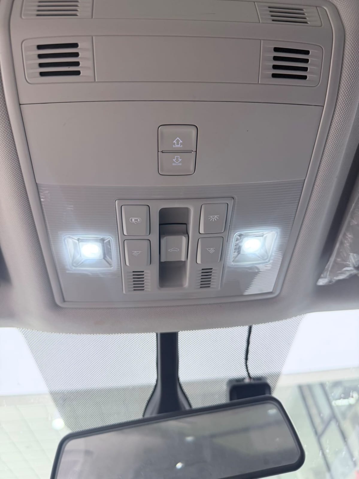 Volkswagen Tharu 280TSI Deluxe