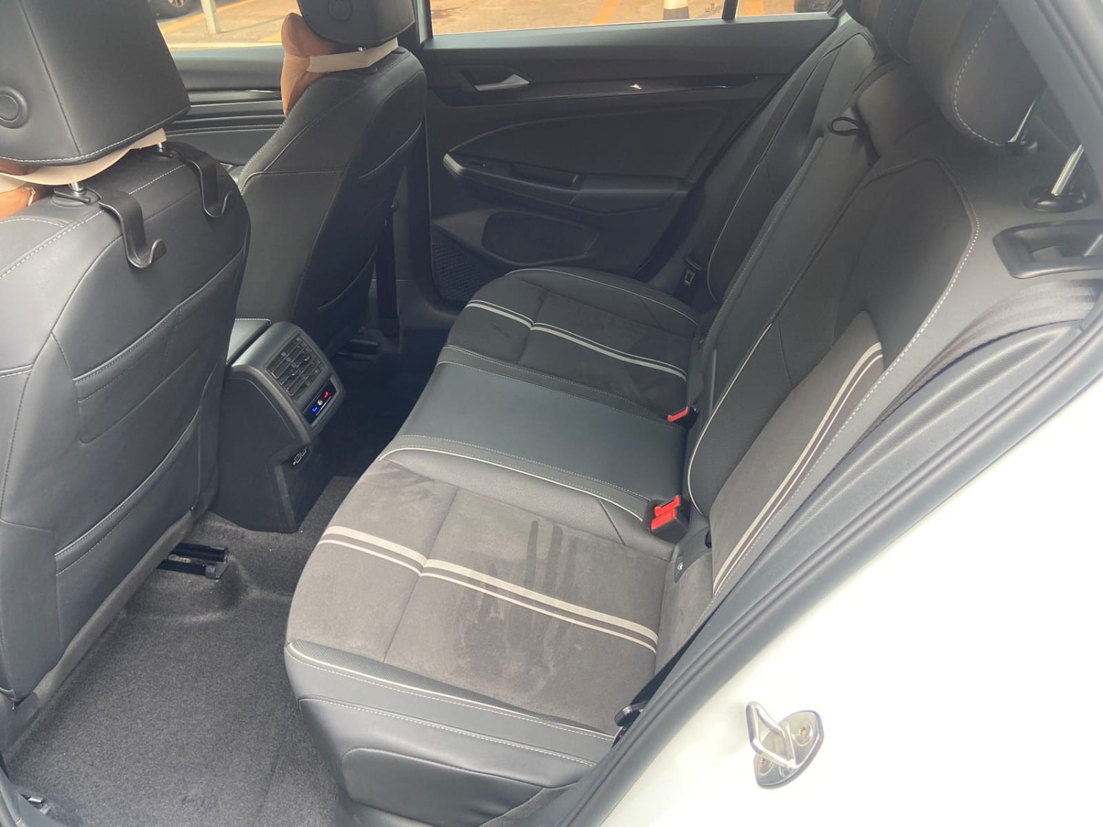 Volkswagen Golf 280TSI DSG R-Line Lite