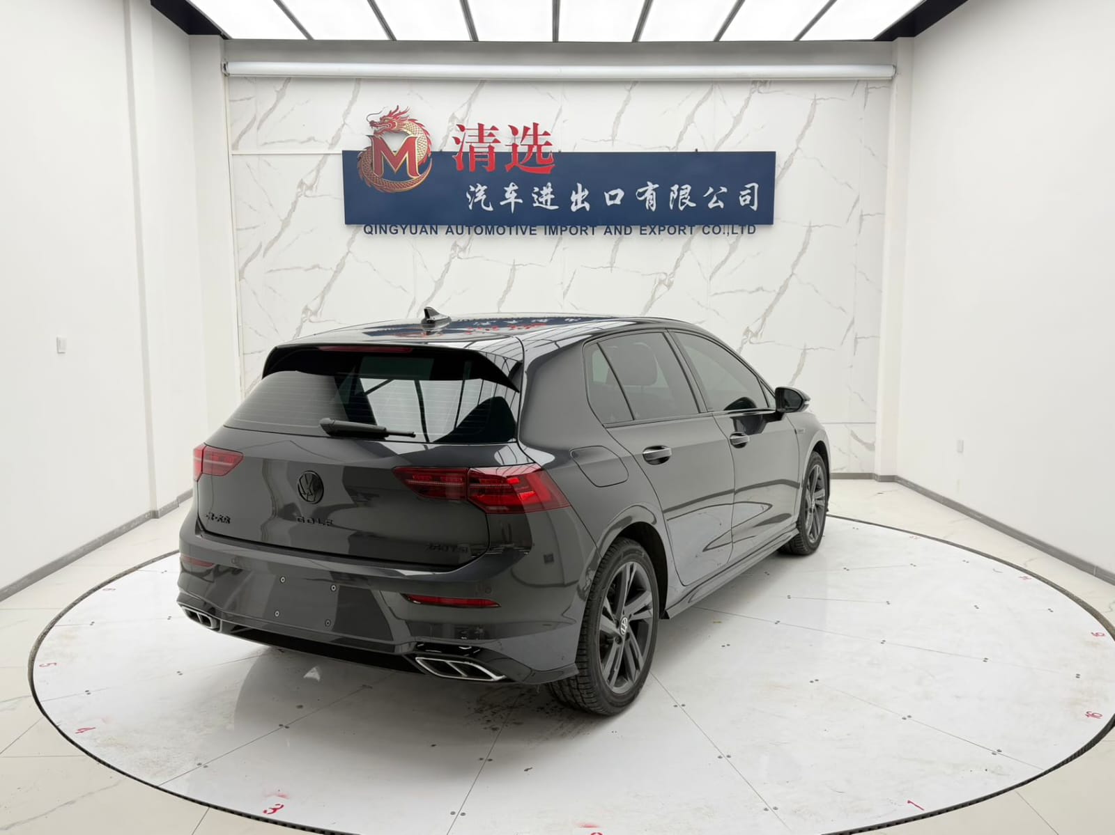 Volkswagen Golf 280TSI DSG R-Line