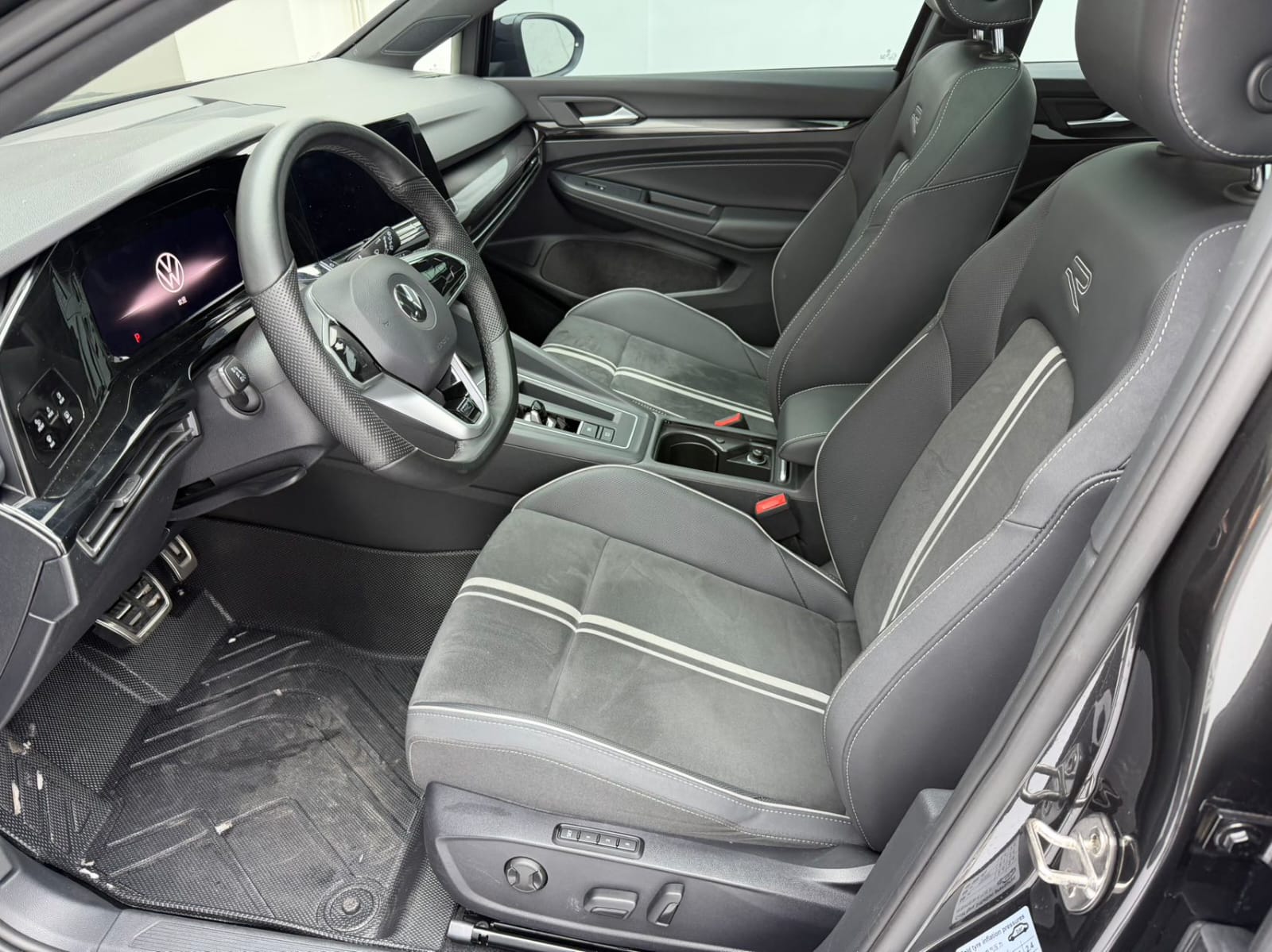 Volkswagen Golf 280TSI DSG R-Line