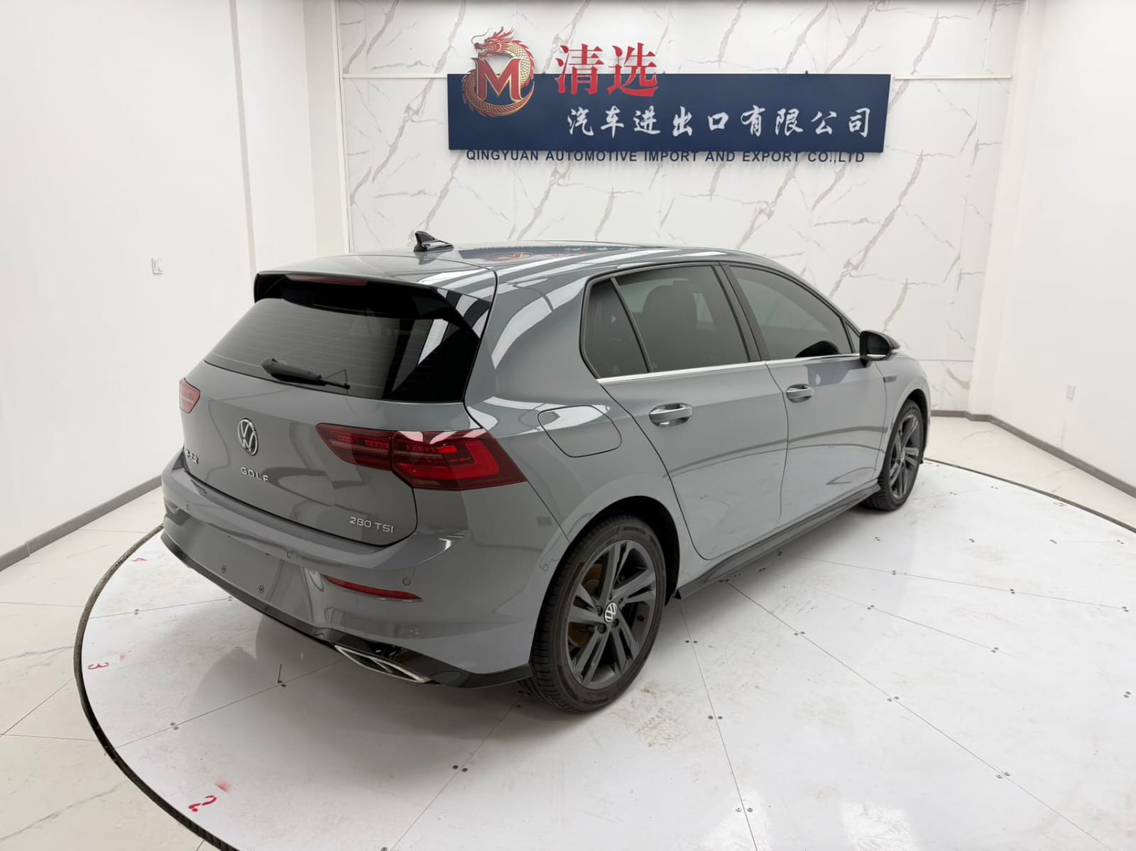 Volkswagen Golf 280TSI DSG R-Line