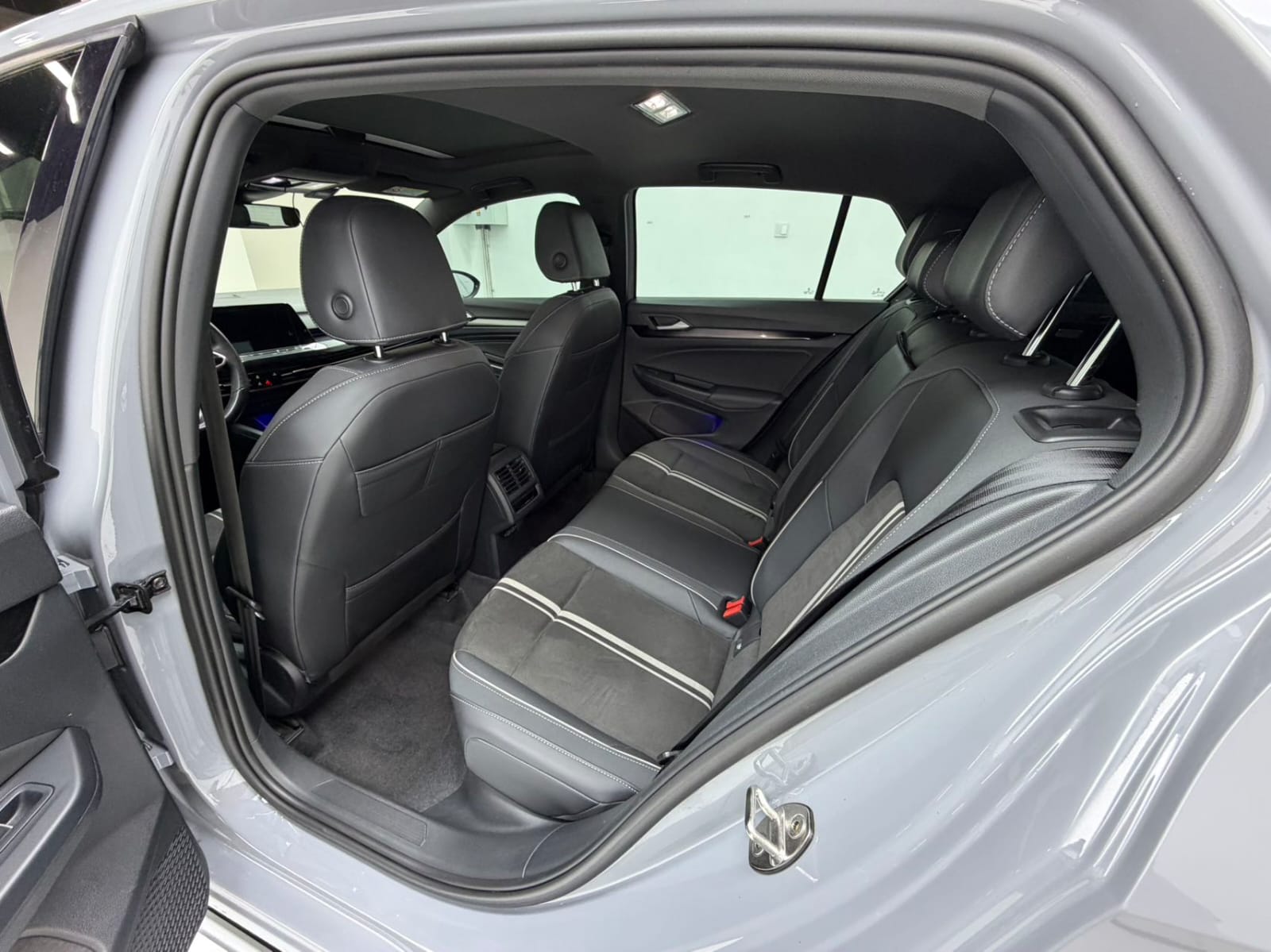 Volkswagen Golf 280TSI DSG R-Line