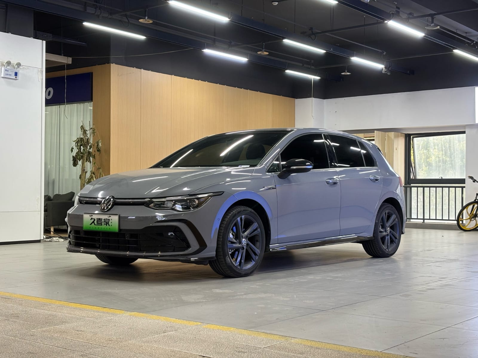 Volkswagen Golf 280TSI DSG R-Line