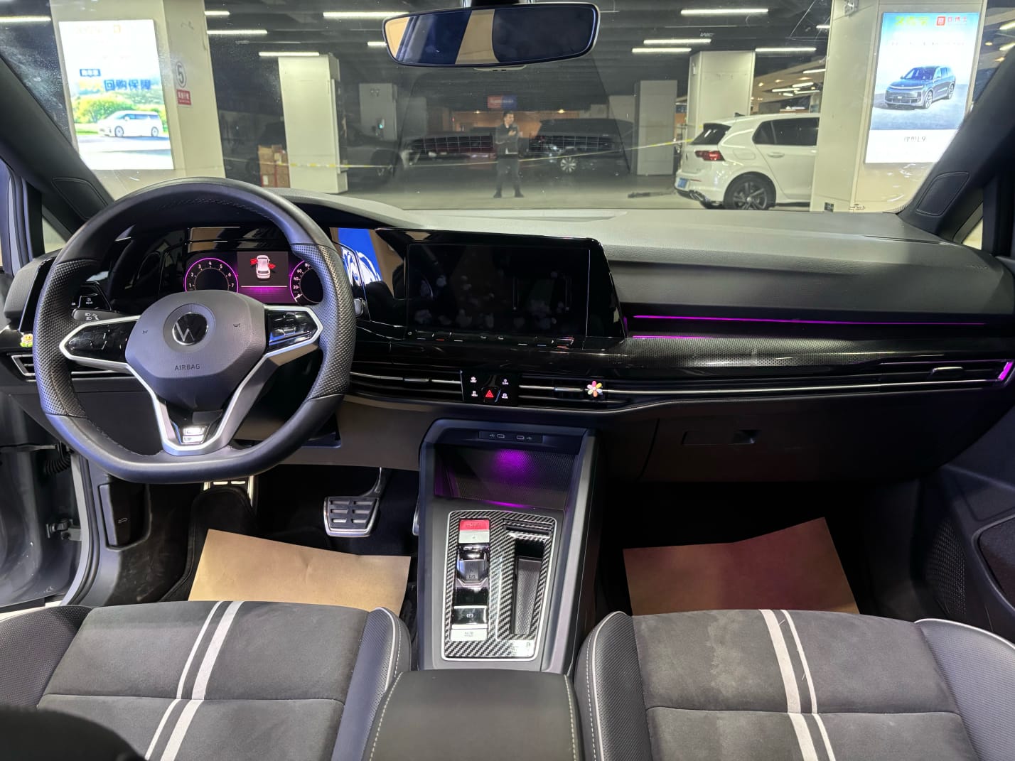 Volkswagen Golf 280TSI DSG R-Line