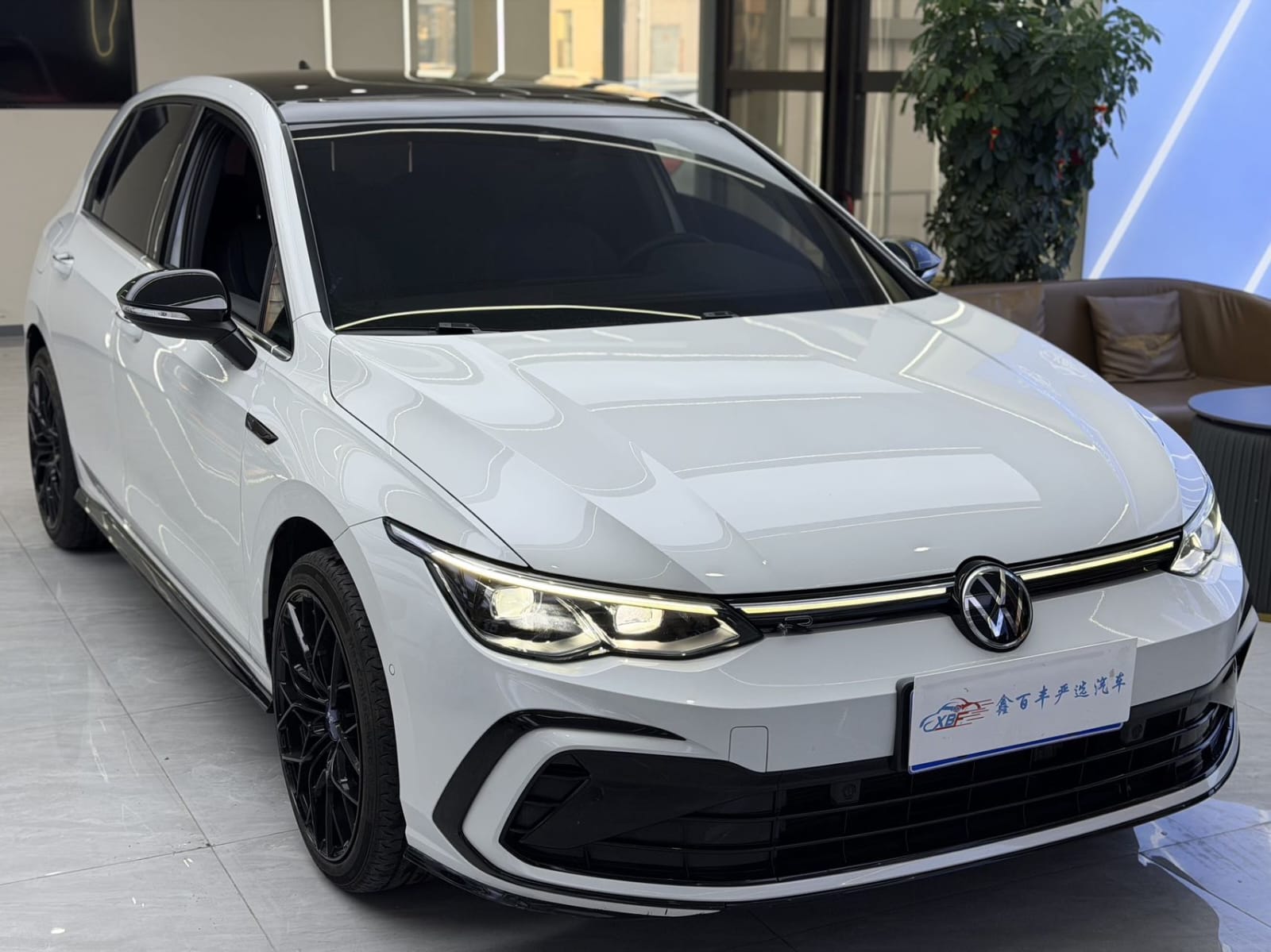 Volkswagen Golf 280TSI DSG R-Line