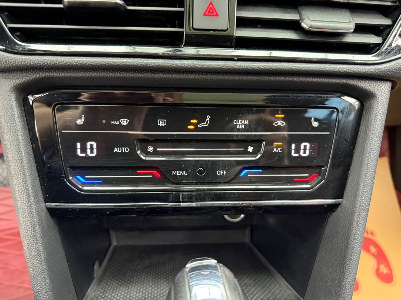 Volkswagen Tharu 280TSI Deluxe Edition