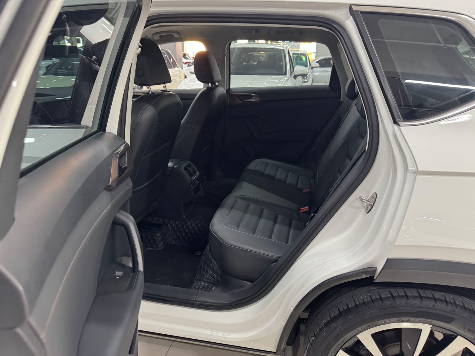 Volkswagen Tharu 280TSI Deluxe Edition PLUS