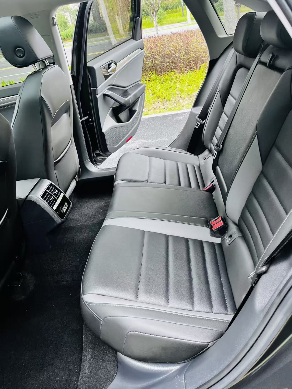 Volkswagen Sagitar 280TSI Beyond Edition