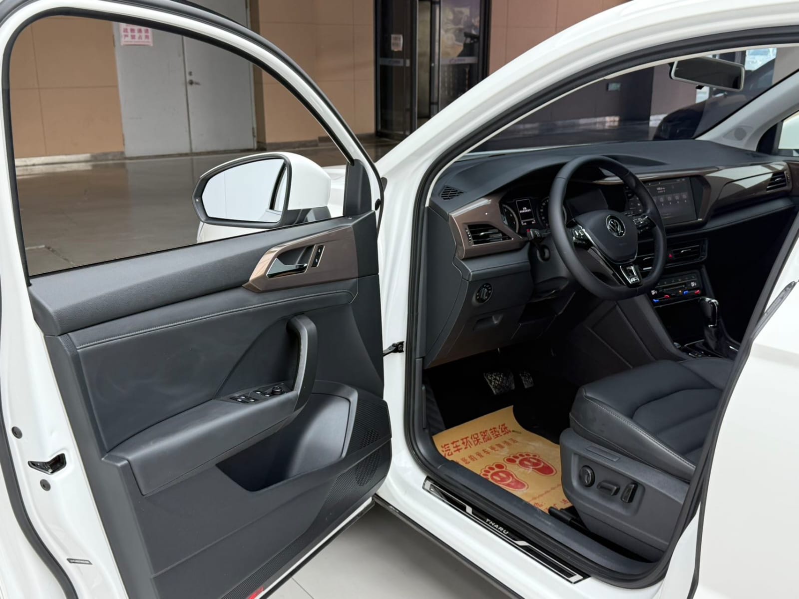 Volkswagen Tharu 280TSI Deluxe Edition PLUS