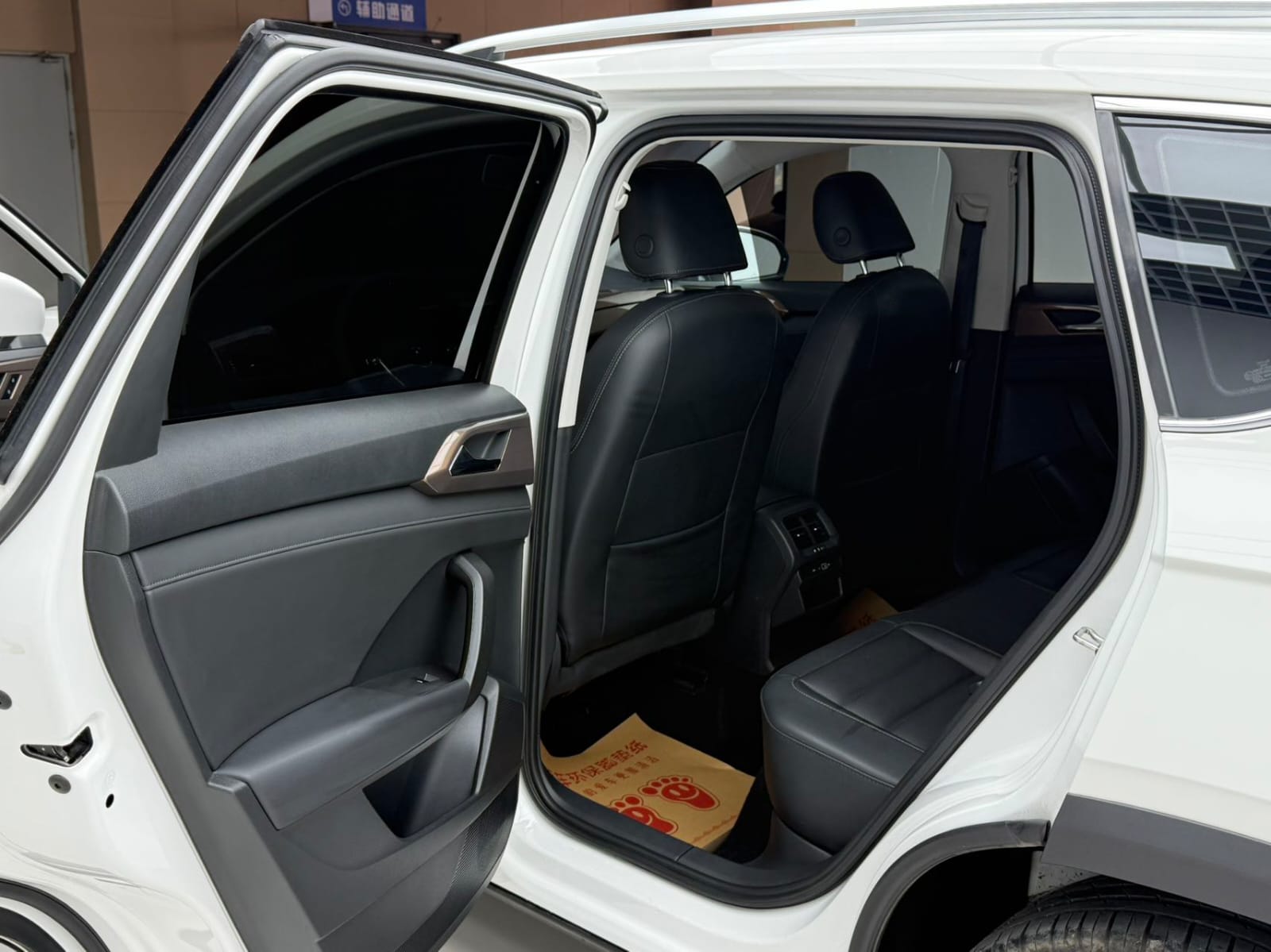 Volkswagen Tharu 280TSI Deluxe Edition PLUS