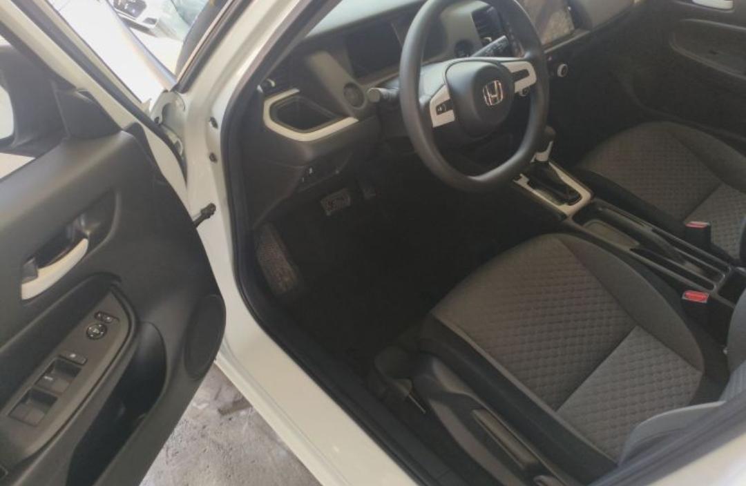 Honda Fit 1.5L CVT модная версия
