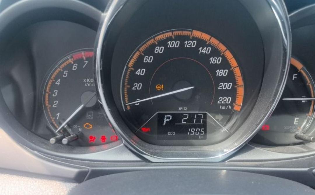 Toyota Yaris L Glamour X 1.5L CVT Leading PLUS