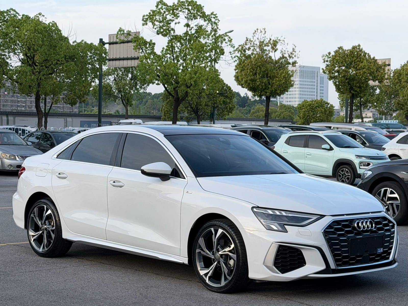 Audi A3L Limousine 35 TFSI Luxury Sport