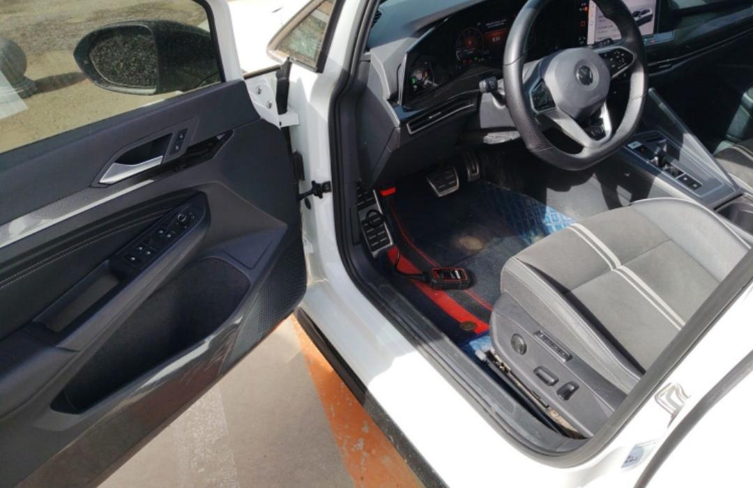 Volkswagen Golf 280TSI DSG R-Line