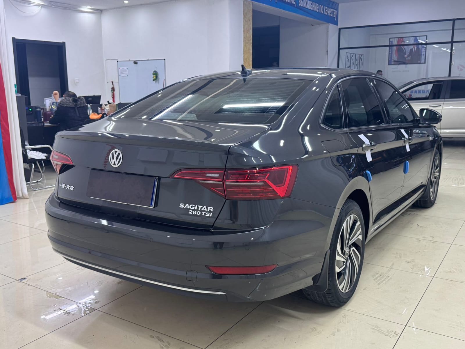 Volkswagen Sagitar 280TSI DSG Oversight Edition