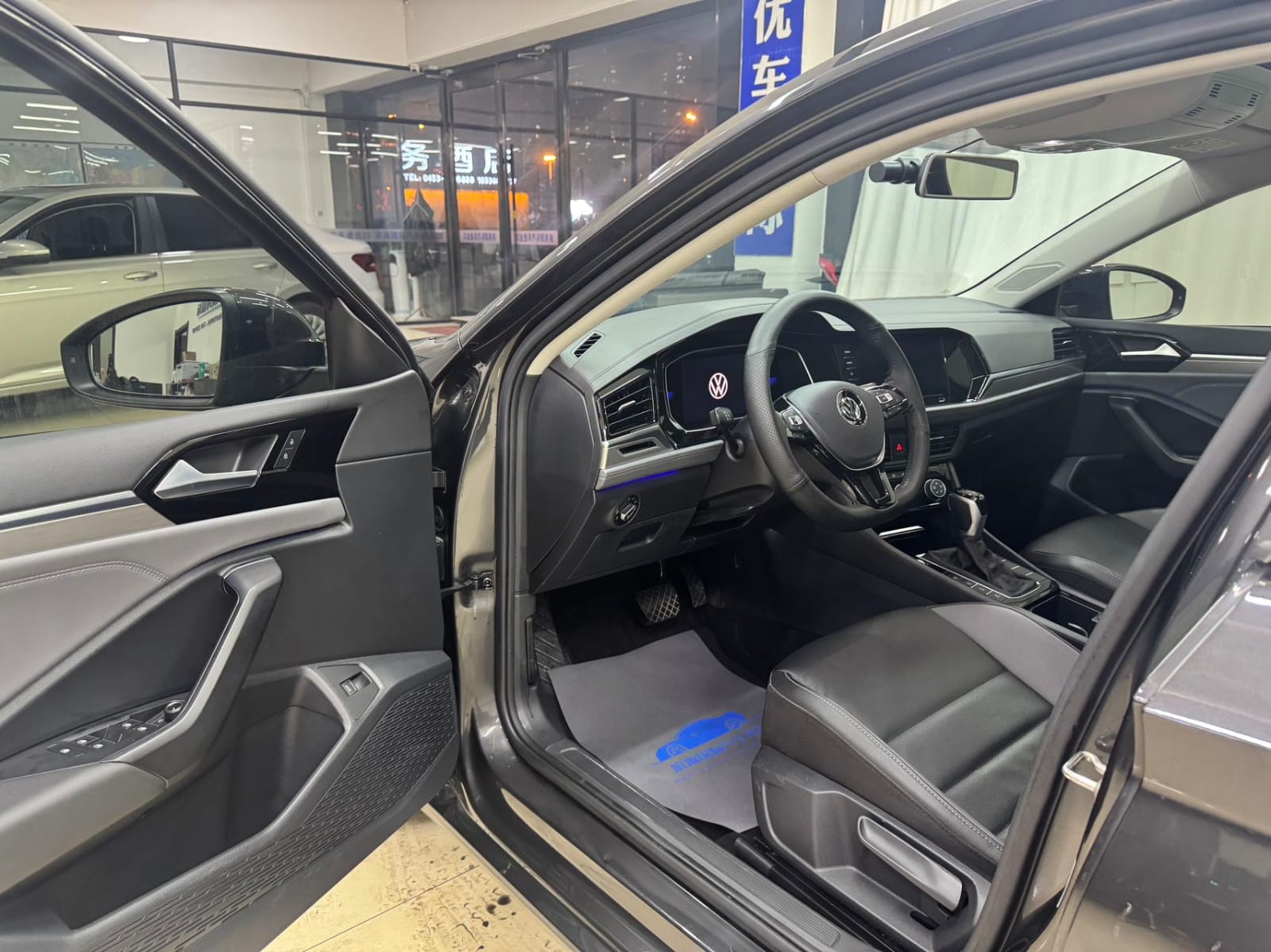 Volkswagen Sagitar 280TSI DSG Oversight Edition