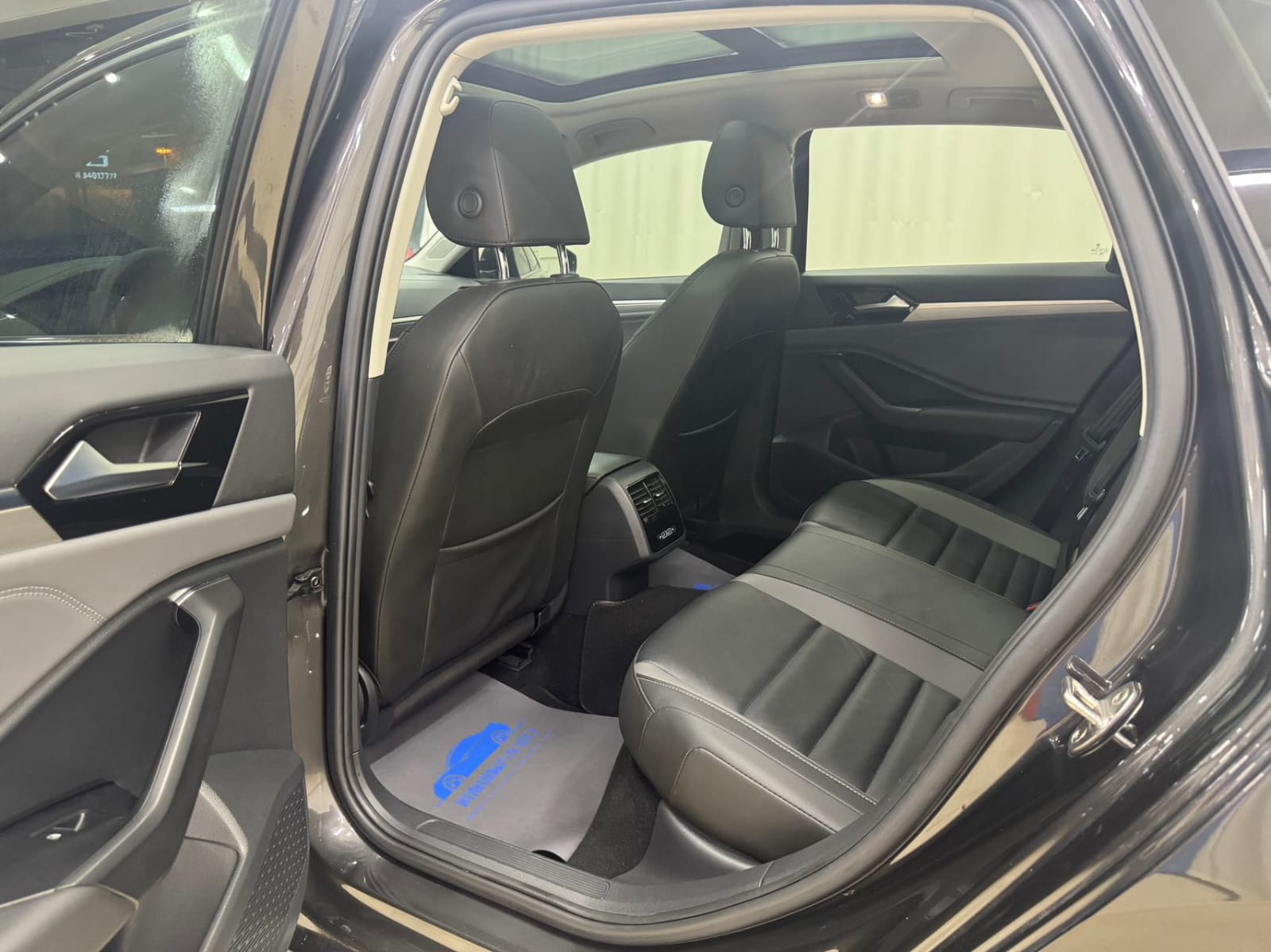 Volkswagen Sagitar 280TSI DSG Oversight Edition