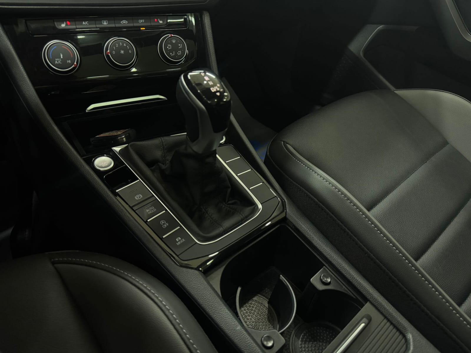 Volkswagen Sagitar 280TSI DSG Oversight Edition