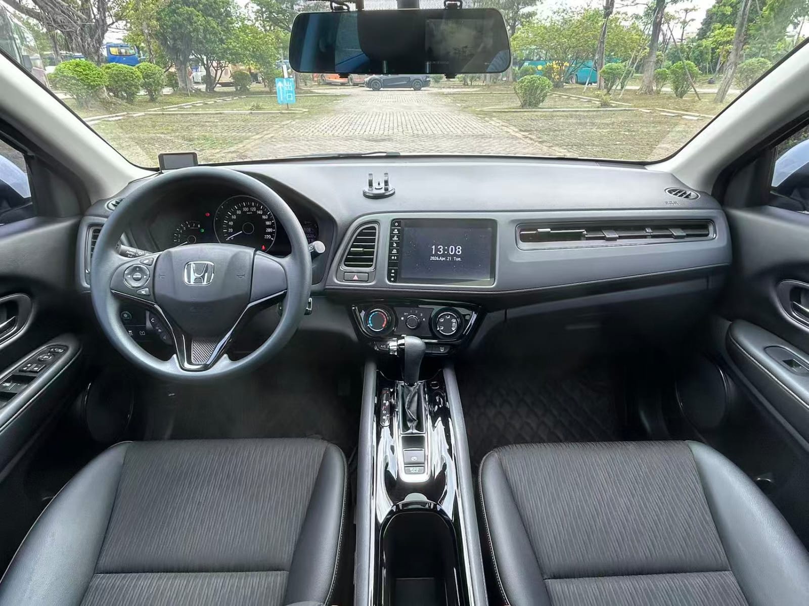 Honda Vezel 1.5L Pioneer