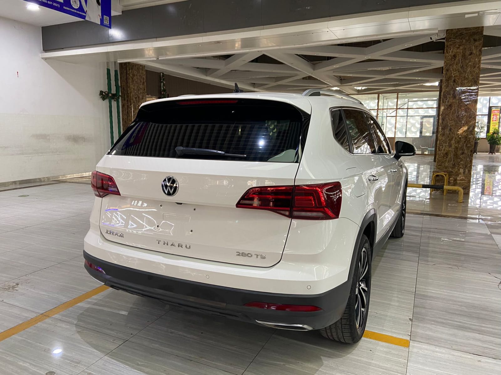 Volkswagen Tharu 280TSI Deluxe Edition