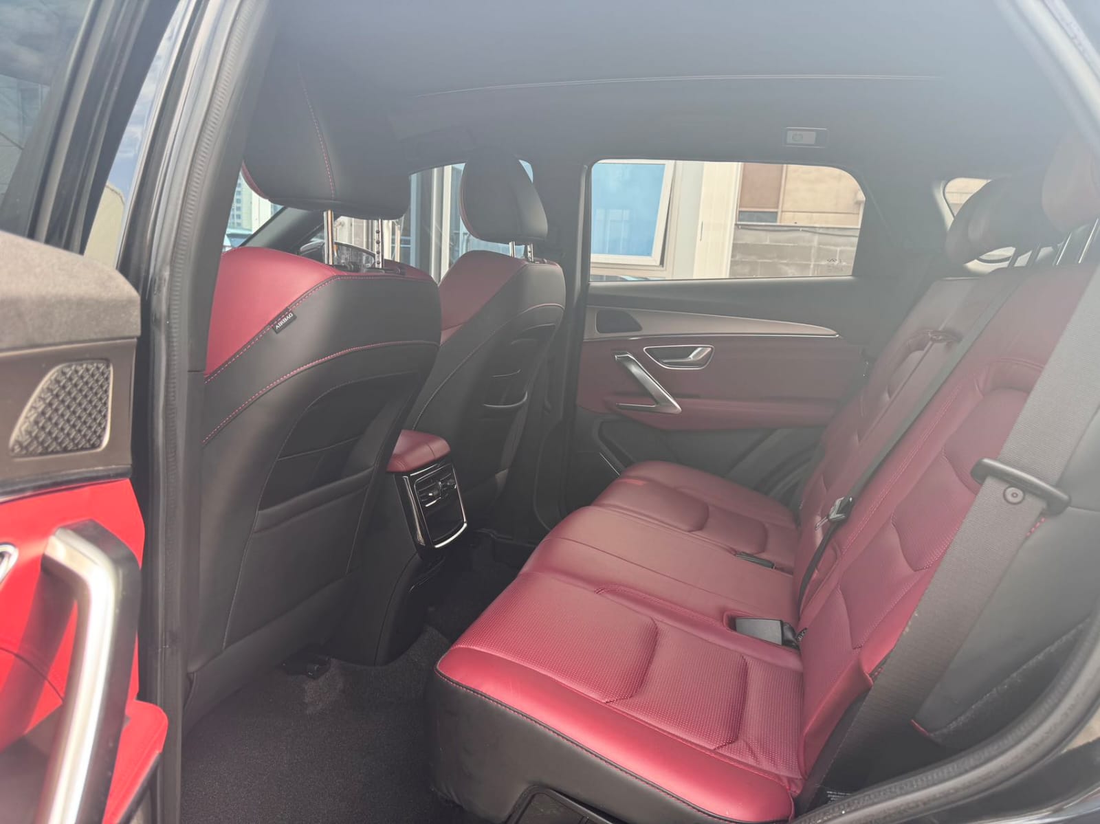 Jetour X70 PLUS 1.5T CVT (7-местный)