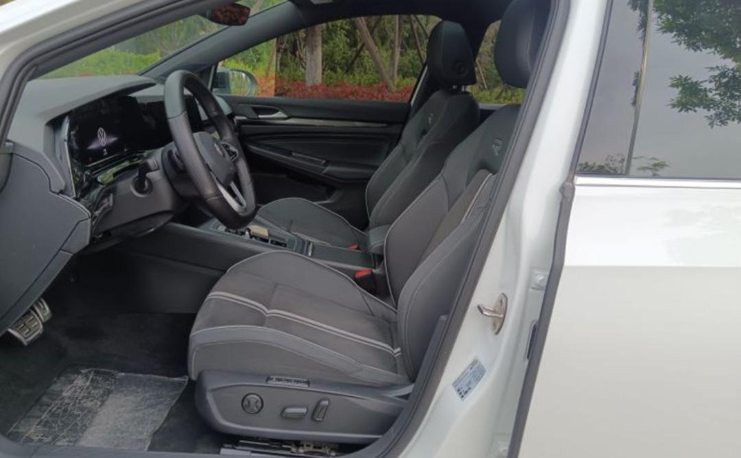 Volkswagen Golf 280TSI DSG R-Line