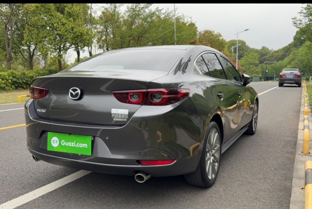 Mazda 3 Axela 2.0L Automatic Quality Edition