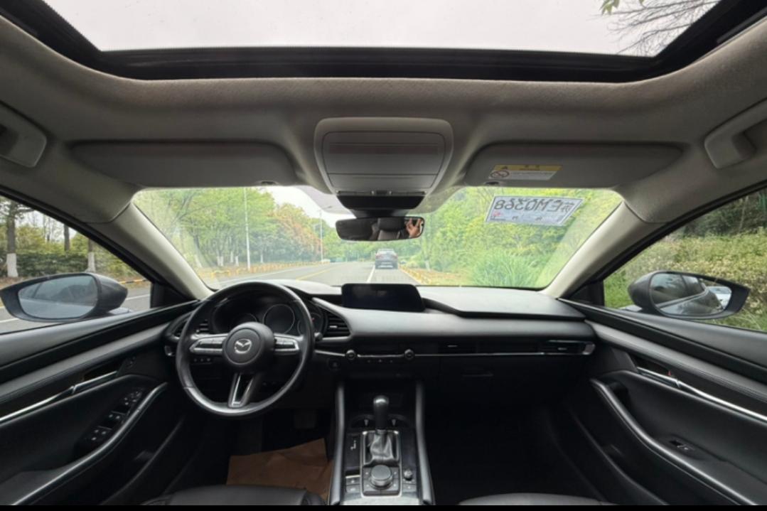 Mazda 3 Axela 2.0L Automatic Quality Edition