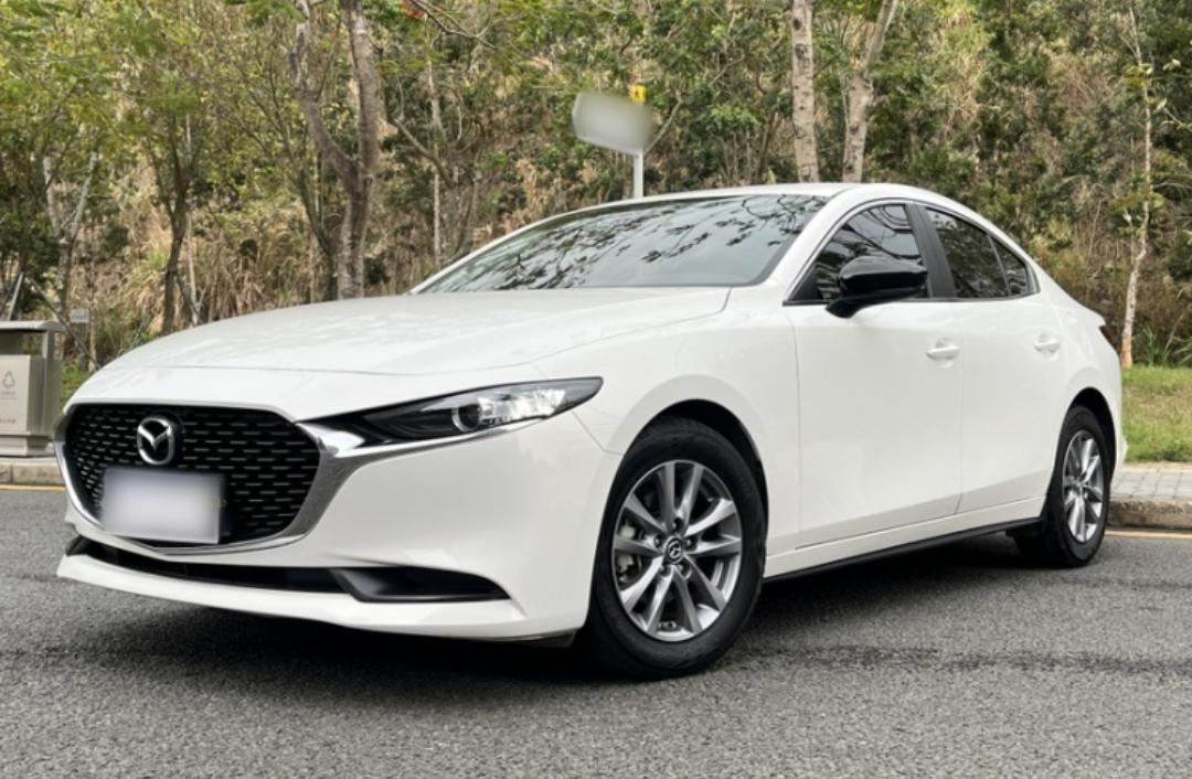 Mazda 3 Axela 2.0L Automatic