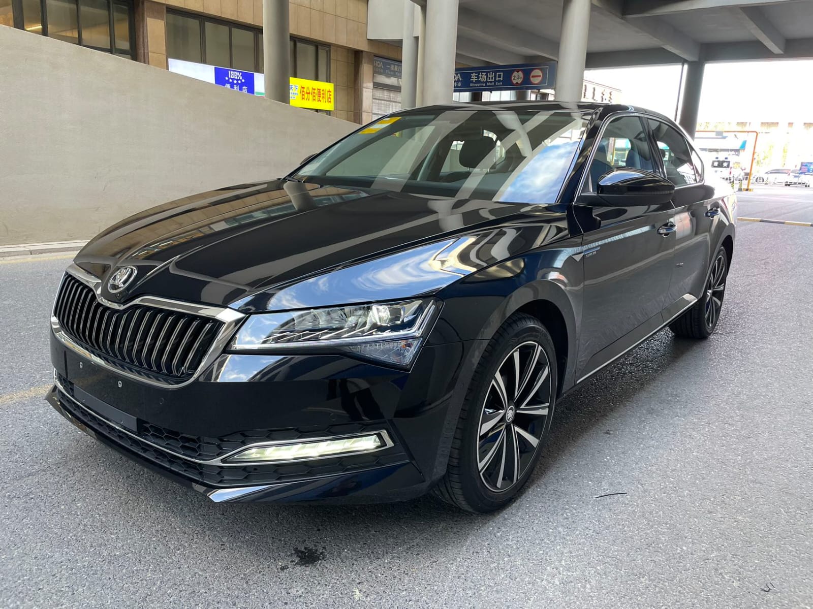 Skoda Superb 280TSI DSG Premium Edition