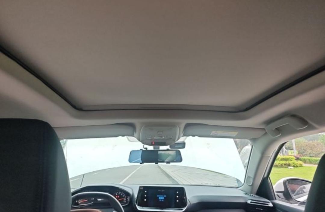 Peugeot 2008 230THPTHE ONE