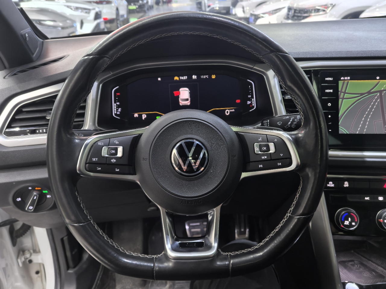 Volkswagen T-Roc Tango 280TSI DSG R-Line Pro PLUS