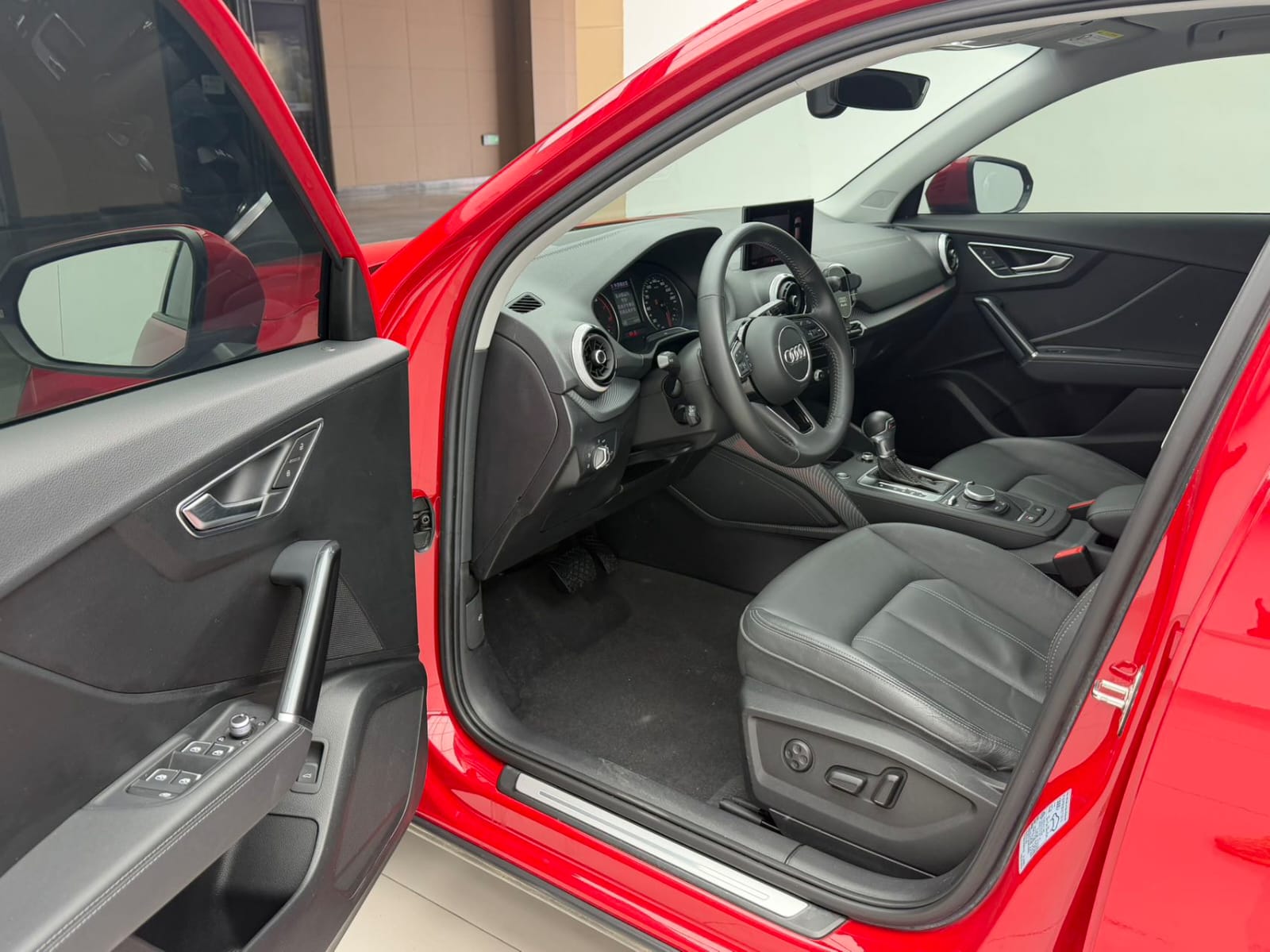 Audi Q2L 35 TFSI Elegant Style Edition