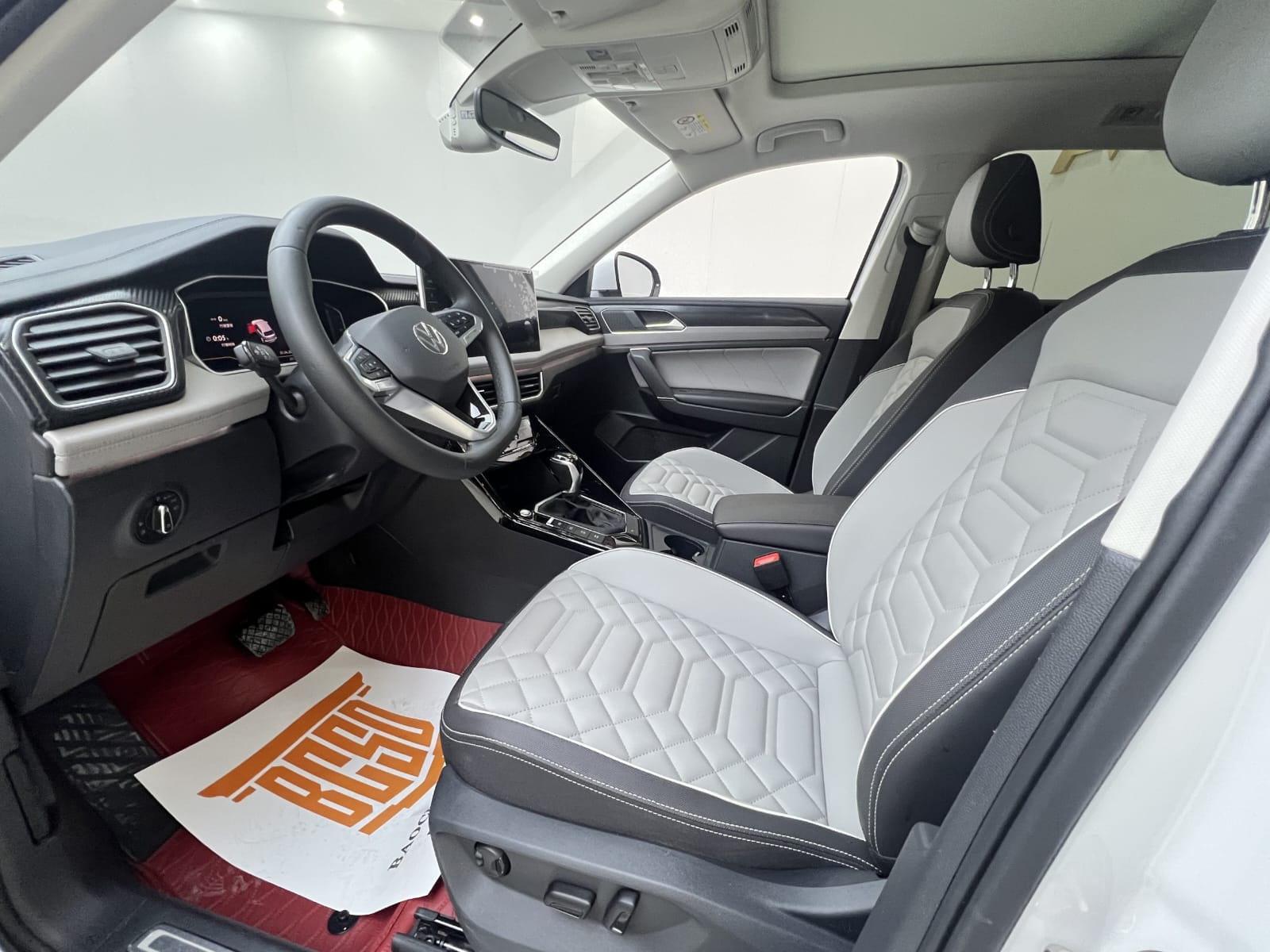 Volkswagen Tayron 280TSI Deluxe Plus Premium Edition