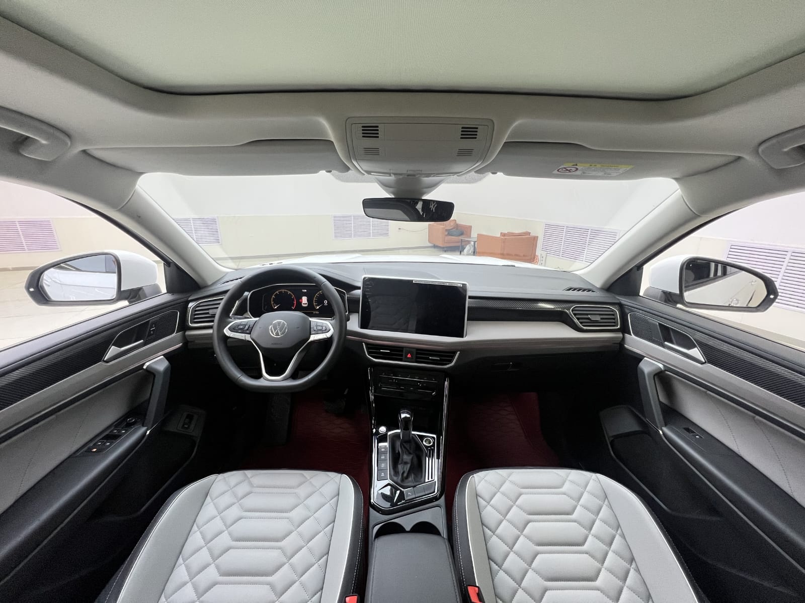 Volkswagen Tayron 280TSI Deluxe Plus Premium Edition