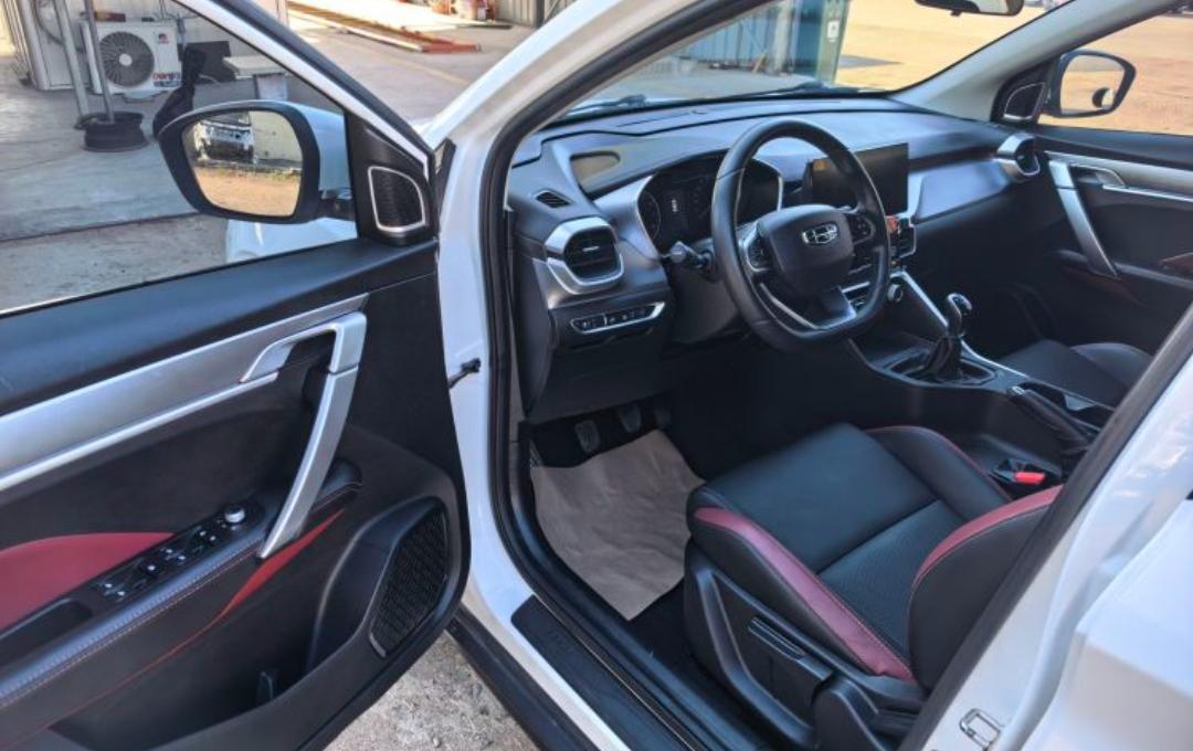 Geely Coolray 1.4T Manual Gold Edition