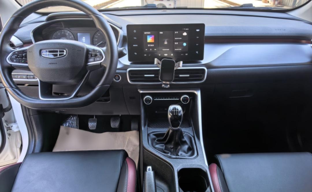 Geely Coolray 1.4T Manual Gold Edition