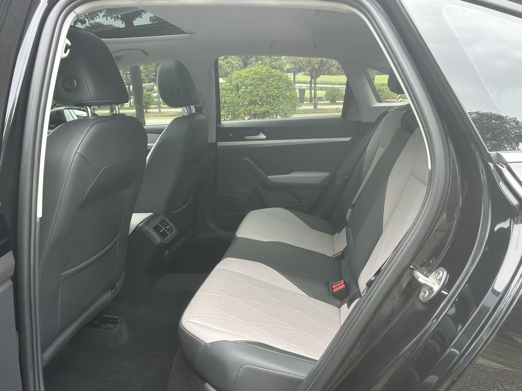 Volkswagen Lavida 1.5L Automatic 5 Million Edition