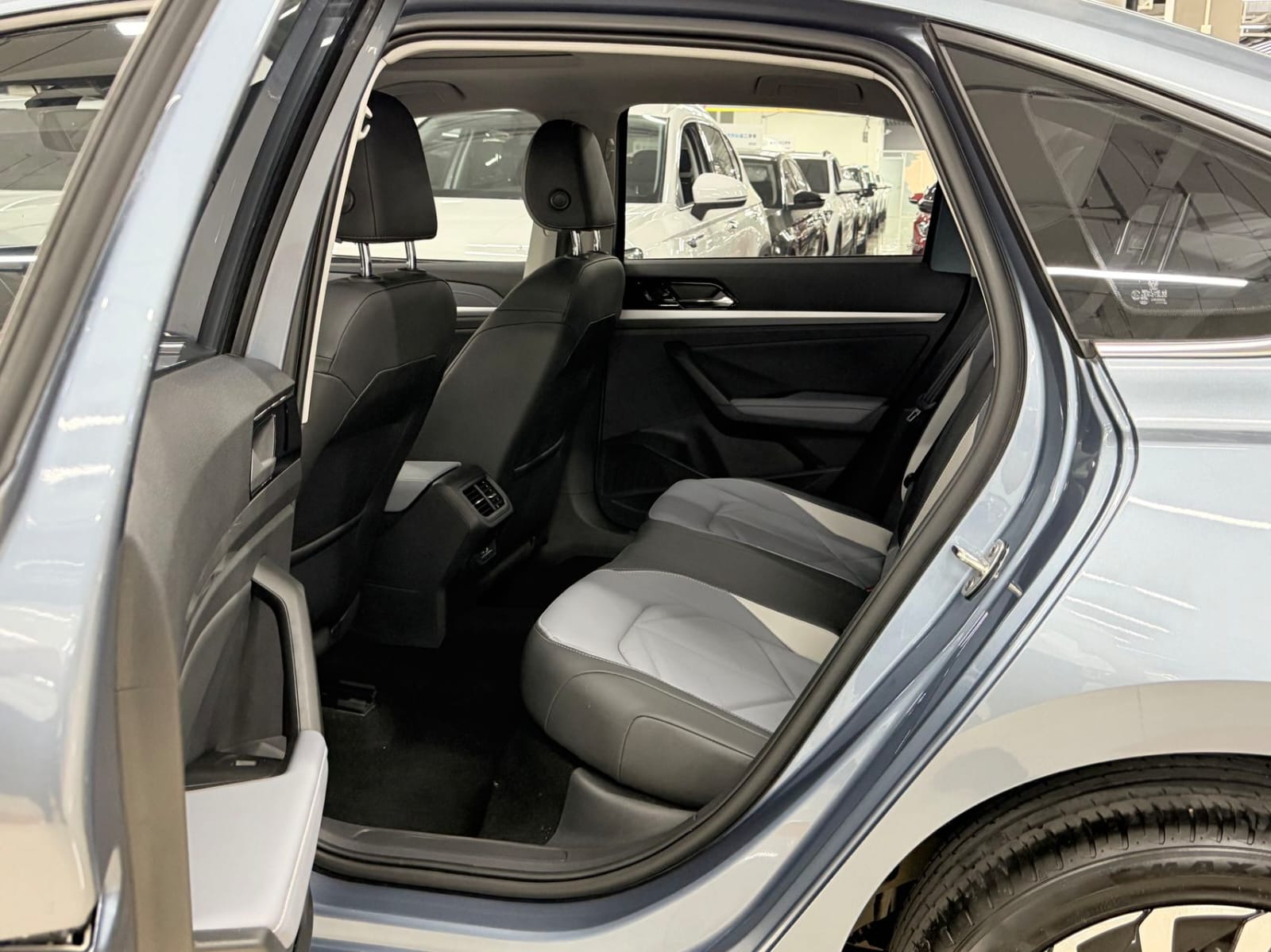 Volkswagen Lavida 280TSI DSG