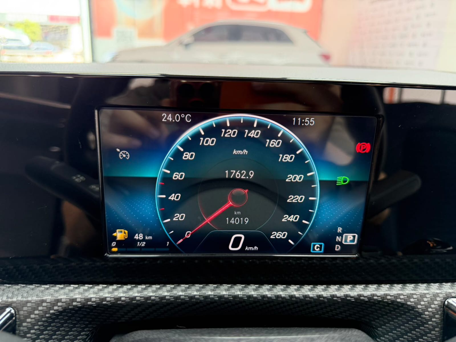 Mercedes-Benz A180L