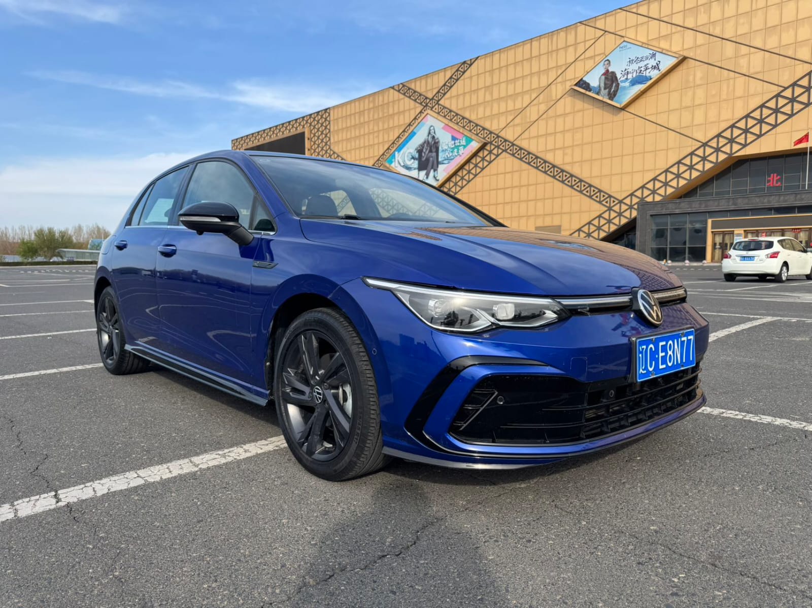 Volkswagen Golf 280TSI DSG R-Line
