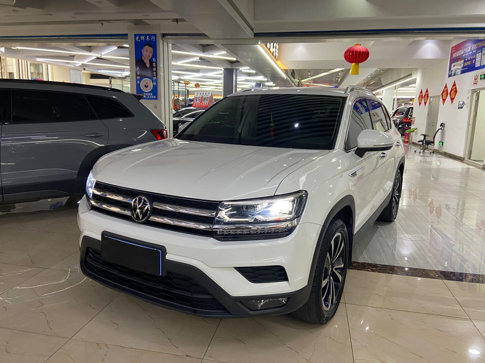 Volkswagen Tharu 280TSI Deluxe Edition