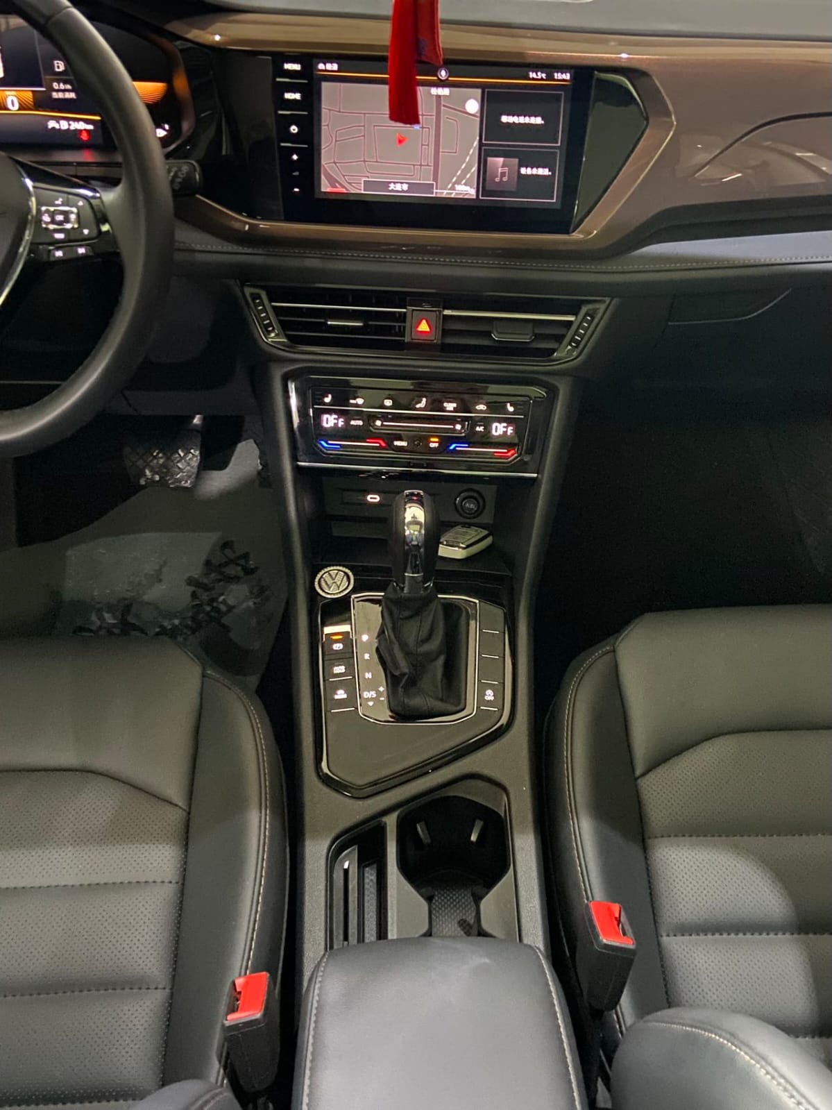 Volkswagen Tharu 280TSI Deluxe Edition
