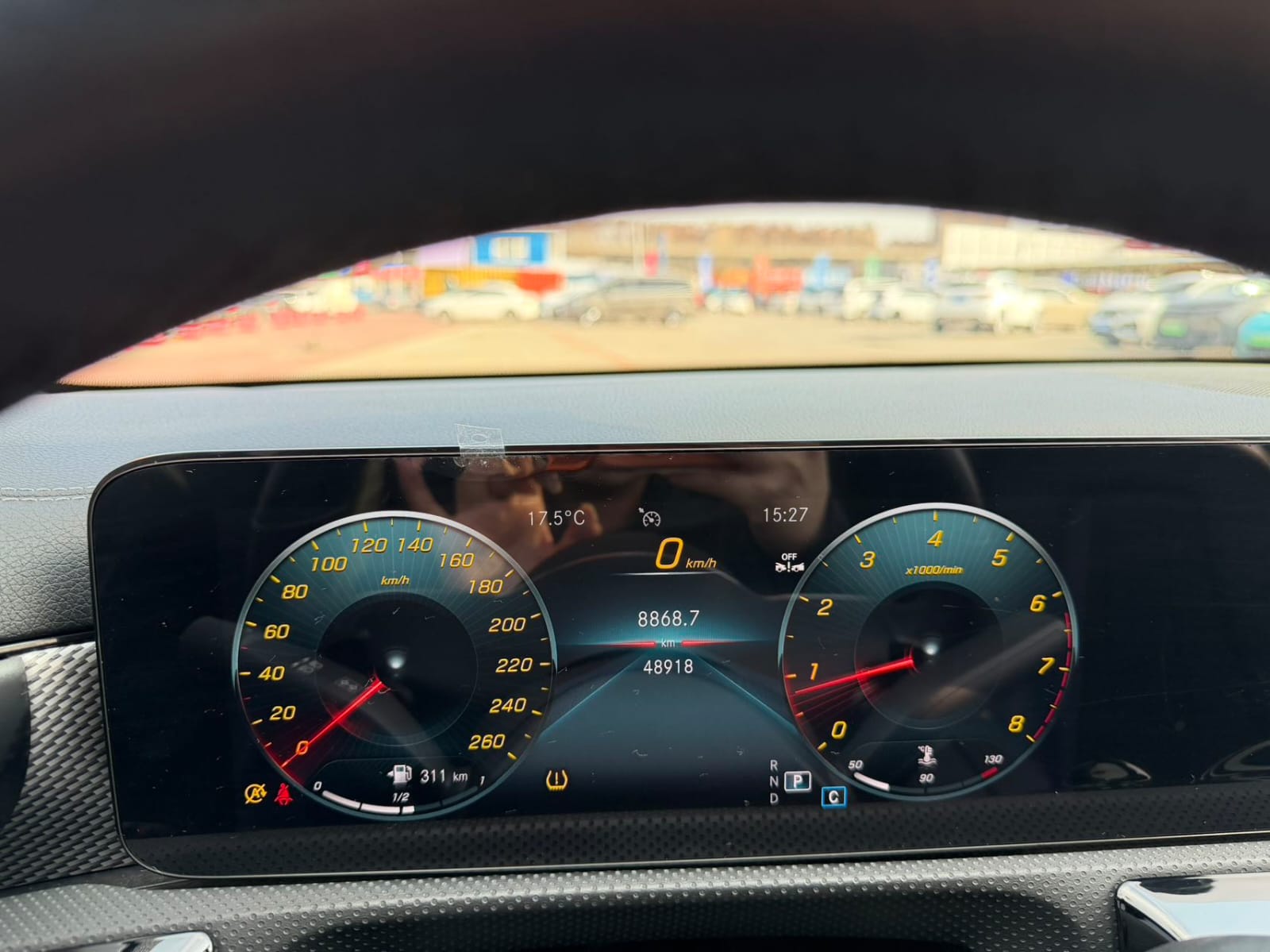 Mercedes-Benz A180L