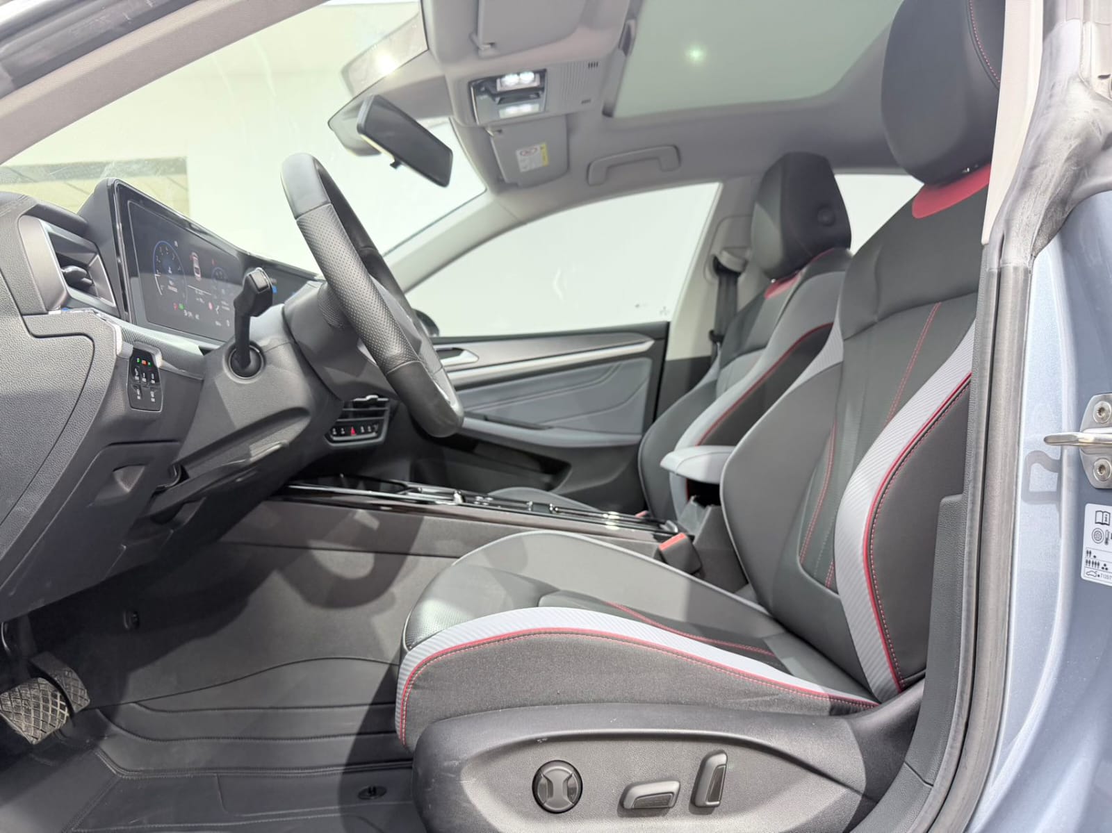 Volkswagen Lamando L 280TSI DSG Cool Hot Version