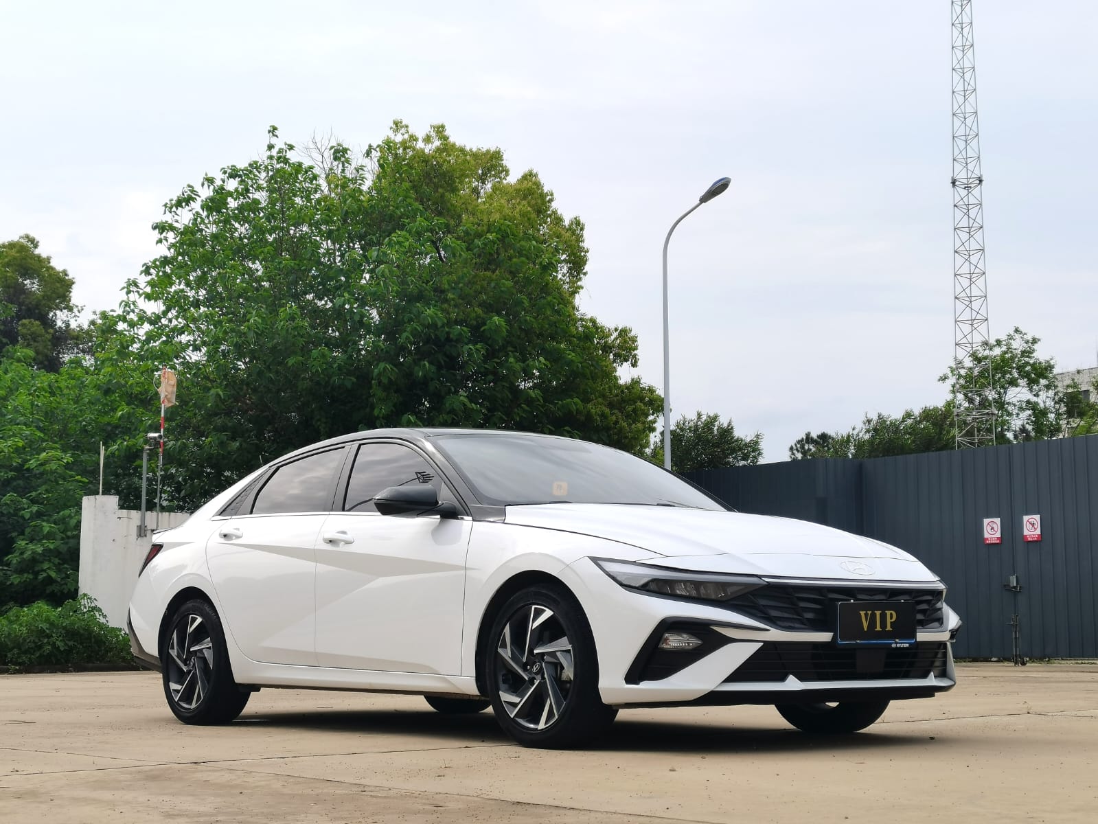 Hyundai Elantra 1.5L CVT GLX Elite Edition